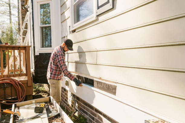 Top rated local Storm Damage Siding Repair specialists in Hopwood, PA